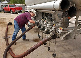 Discharging fuel